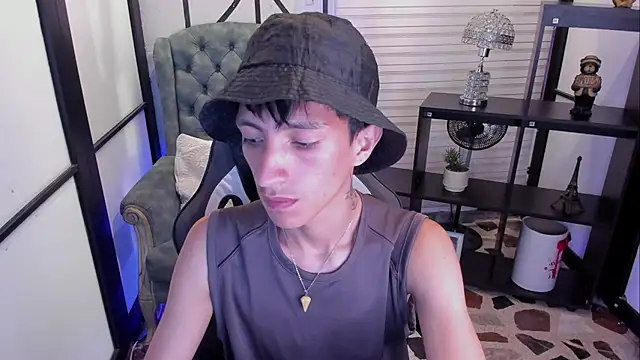 Snapshot of DereckCooperr chatting on September 2025 08:58:02 PM DereckCooperr online show from September 2025 08:58:02 PM