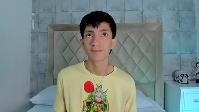 Snapshot of DereckCooperr chatting on October 2025 11:06:02 PM DereckCooperr online show from October 2025 11:06:02 PM