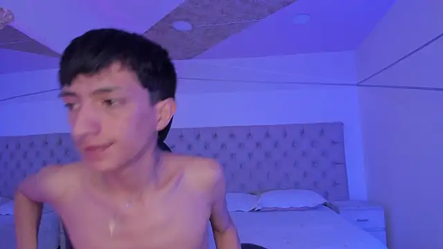 Snapshot of DereckCooperr chatting on October 2025 10:30:02 PM DereckCooperr online show from October 2025 10:30:02 PM