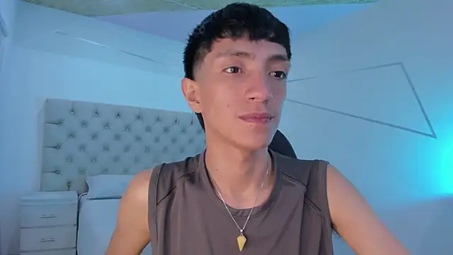 Snapshot of DereckCooperr chatting on October 2025 10:43:02 PM DereckCooperr online show from October 2025 10:43:02 PM