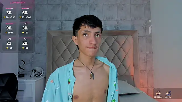 Snapshot of DereckCooperr chatting on November 2025 11:27:02 PM DereckCooperr online show from November 2025 11:27:02 PM