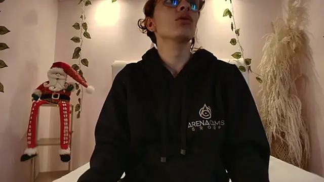 Katy Van online show from December 2025 08:36:02 PM