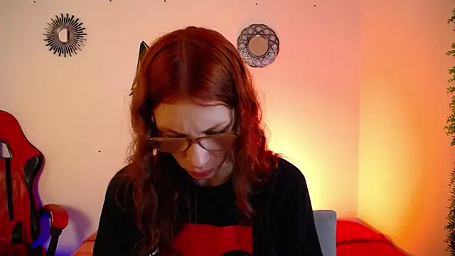 Katy Van online show from December 2025 08:49:02 PM