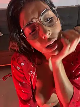Snapshot of tina_olsen07 chatting on December 2024 05:12:02 AM tina olsen07 online show from December 2024 05:12:02 AM