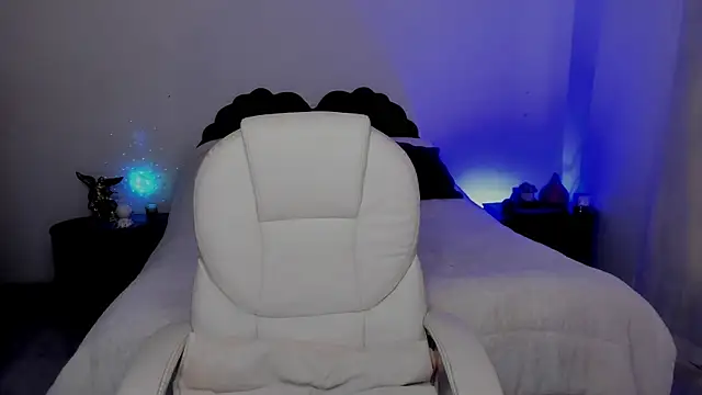 emilydolshe2 online show from November 2025 01:55:01 PM