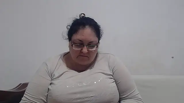 Nykyxo online show from April 2026 05:51:01 PM