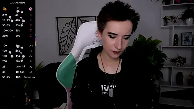 Snapshot of _Rein_ramm chatting on September 2025 05:16:02 PM Rein ramm online show from September 2025 05:16:02 PM