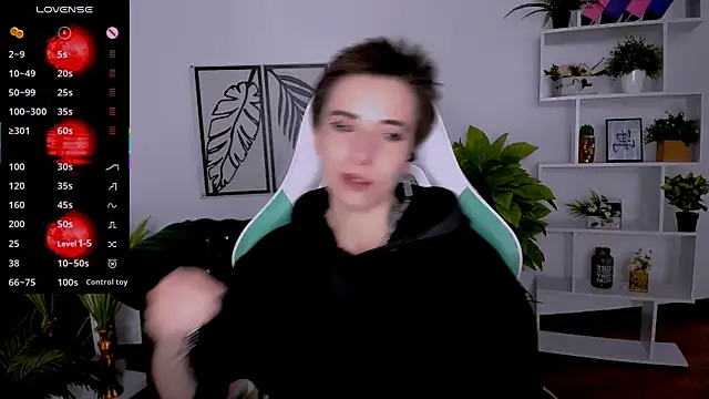 Snapshot of _Rein_ramm chatting on October 2025 07:55:01 PM Rein ramm online show from October 2025 07:55:01 PM