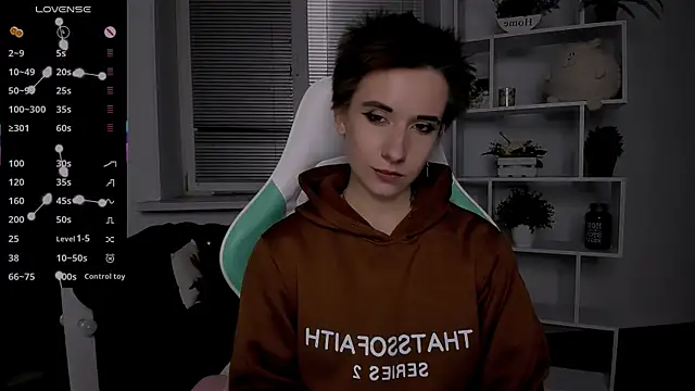 Snapshot of _Rein_ramm chatting on October 2025 07:47:01 PM Rein ramm online show from October 2025 07:47:01 PM