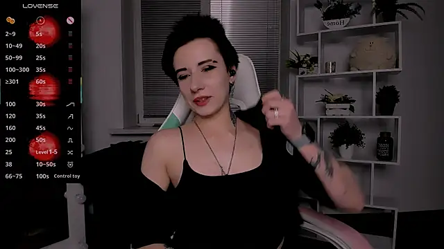 Snapshot of _Rein_ramm chatting on October 2025 07:46:02 PM Rein ramm online show from October 2025 07:46:02 PM