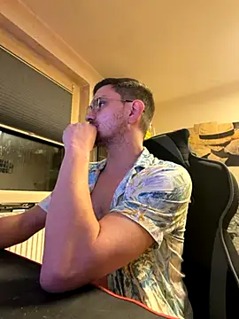 Shaiiboy online show from October 2025 03:36:02 AM