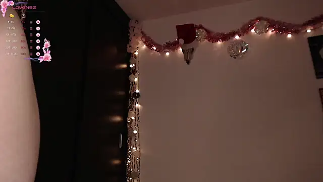 Snapshot of CherryBlossom___ chatting on January 2025 02:11:02 AM CherryBlossom online show from January 2025 02:11:02 AM