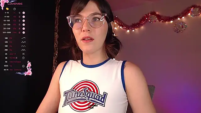 Snapshot of CherryBlossom___ chatting on January 2025 11:44:02 PM CherryBlossom online show from January 2025 11:44:02 PM