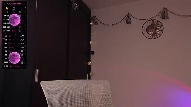 Snapshot of CherryBlossom___ chatting on March 2025 03:54:02 AM CherryBlossom online show from March 2025 03:54:02 AM