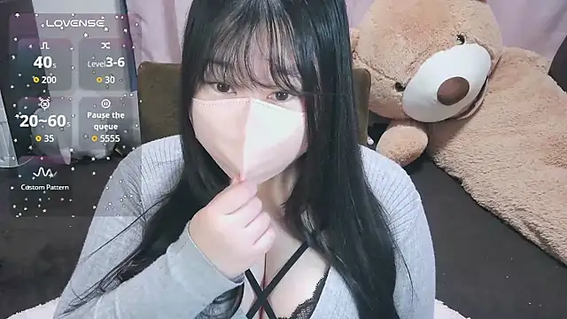 yuinyan3150 online show from April 2026 12:34:02 PM