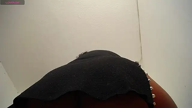 xairaruiz  online show from February 2025 07:51:01 PM