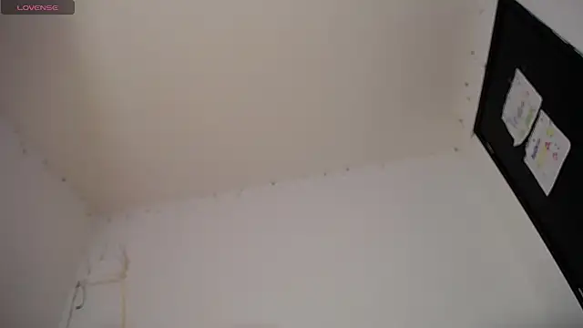 xairaruiz  online show from March 2025 10:49:02 PM