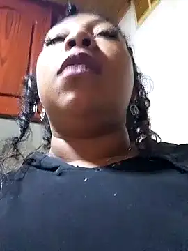 xairaruiz  online show from September 2025 07:57:01 PM