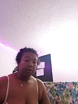 xairaruiz  online show from September 2025 09:30:01 AM