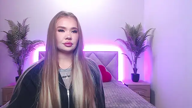 StacyYellig online show from November 2025 08:42:02 PM