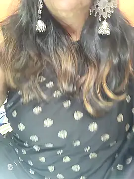CUTE SOPHIA- online show from December 2024 08:05:01 PM