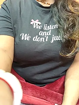 CUTE SOPHIA- online show from December 2025 06:00:01 AM