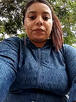 stefanie010 online show from May 2026 02:23:01 PM