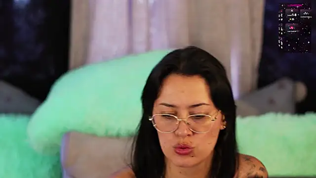 Snapshot of isaibanez chatting on February 2025 08:20:02 PM isaibanez online show from February 2025 08:20:02 PM