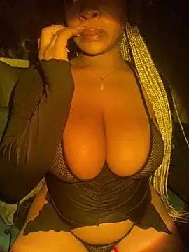 YellowHoneyDip online show from December 2024 05:37:02 PM