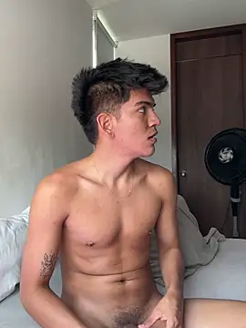 santiago 01 online show from December 2024 04:15:01 PM