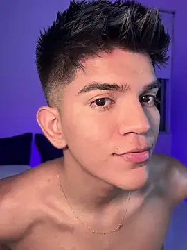 santiago 01 online show from January 2025 11:49:02 PM