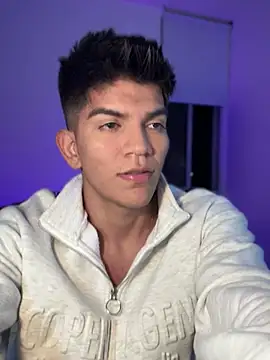 santiago 01 online show from January 2025 03:22:01 AM