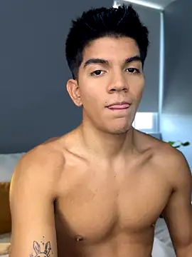 santiago 01 online show from September 2025 08:09:01 PM