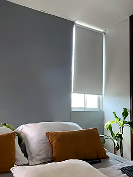 santiago 01 online show from December 2025 07:51:02 PM