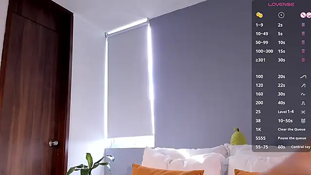 santiago 01 online show from April 2026 08:25:02 PM