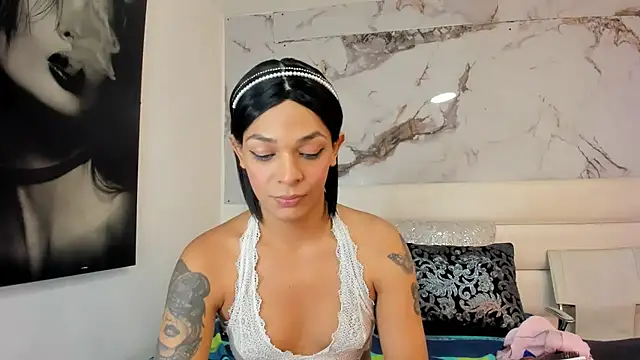 Snapshot of emily_lady20 chatting on July 2026 03:47:02 AM emily lady20 online show from July 2026 03:47:02 AM