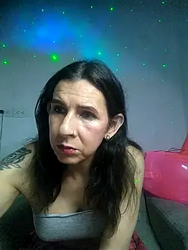 Cameron puppy online show from December 2025 04:41:02 AM