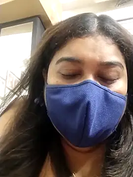 indianlisa5 online show from May 2026 07:42:02 PM