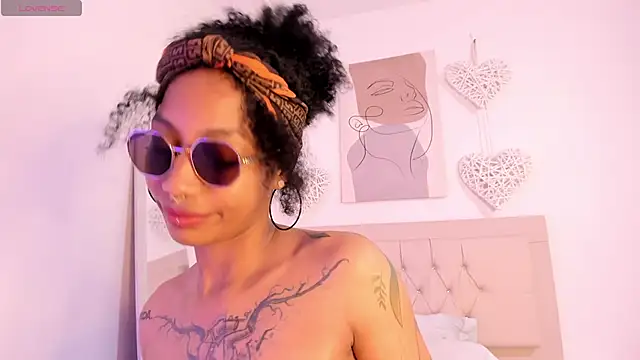 daiana curly online show from January 2025 12:52:01 PM