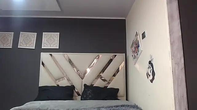 fairylatin222 online show from April 2026 01:14:02 PM