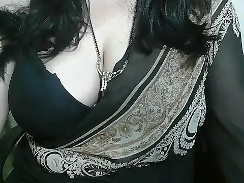 Snapshot of rehana_housewife chatting on May 2026 03:45:02 AM rehana housewife online show from May 2026 03:45:02 AM