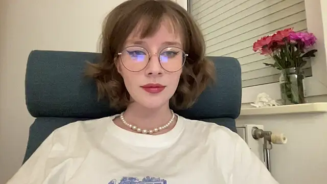 ms christiana online show from May 2026 07:41:01 PM