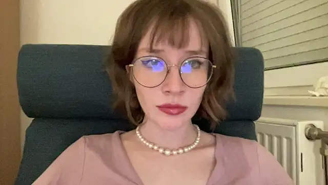 ms christiana online show from May 2026 09:31:02 PM