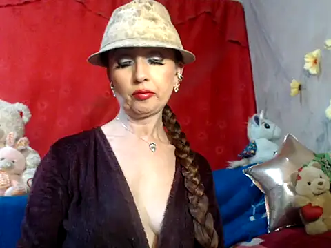 Snapshot of hottieperla chatting on December 2024 08:25:02 PM hottieperla online show from December 2024 08:25:02 PM