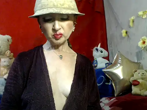Snapshot of hottieperla chatting on January 2025 07:42:02 PM hottieperla online show from January 2025 07:42:02 PM