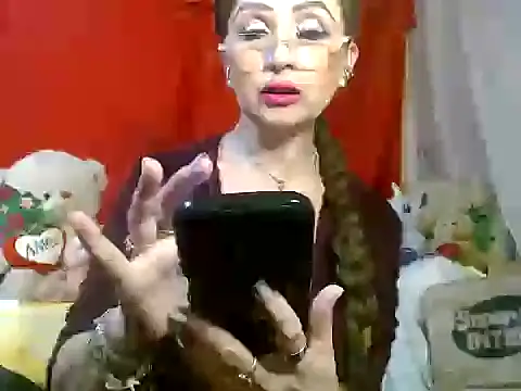 hottieperla online show from June 2026 06:21:02 PM