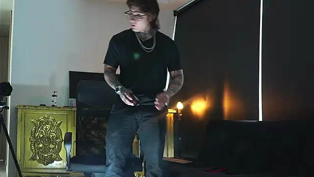 dantecoppolaa  online show from September 2025 04:19:01 PM