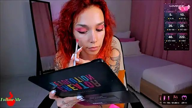 LeylaNoiry online show from December 2024 02:44:01 PM