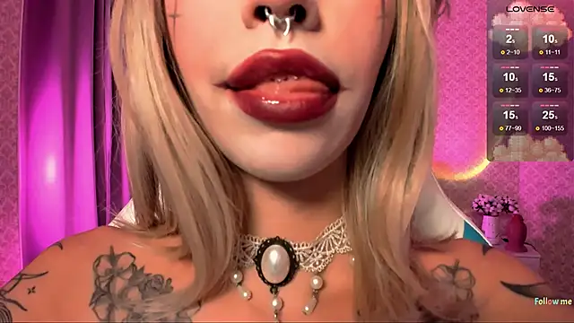 LeylaNoiry online show from October 2025 02:38:01 PM