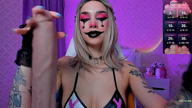 LeylaNoiry online show from November 2025 03:24:02 PM